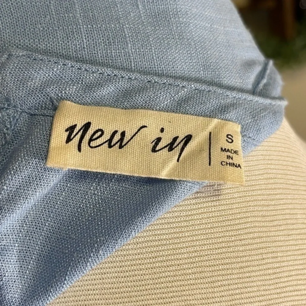 New In Light Blue Tiered Flutter Sleeve Mini Dress Small Pleated Neckline Pocket